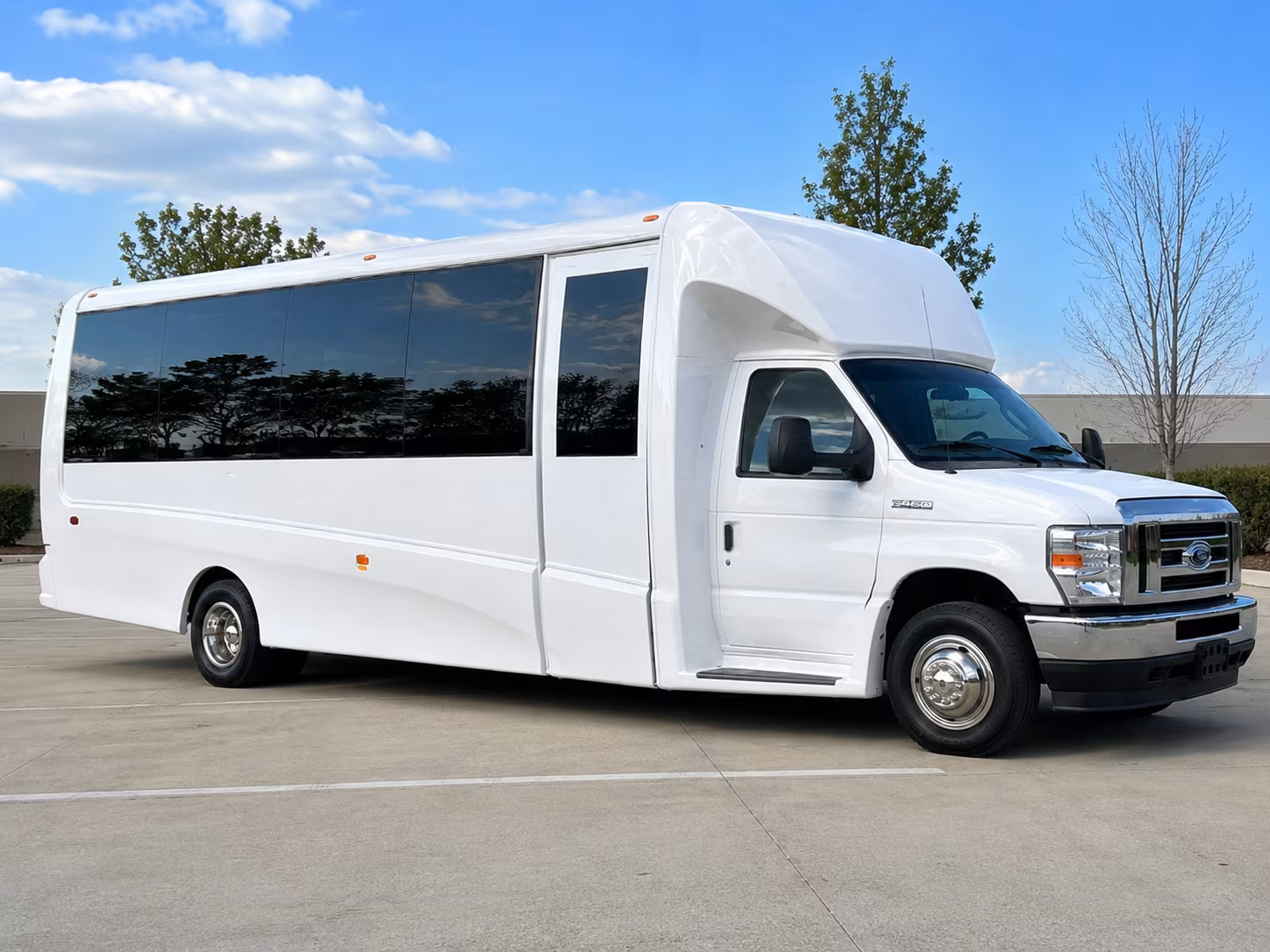 bus rentals for bands and performers traveling through lorain county