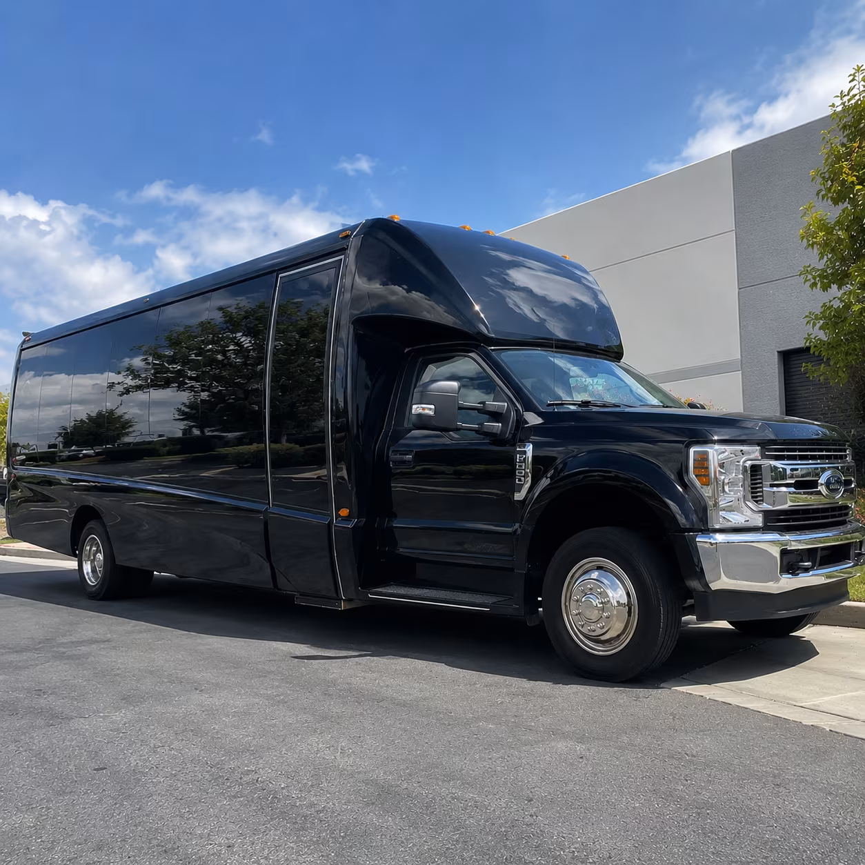 charter buses in lorain for large prom groups traveling together