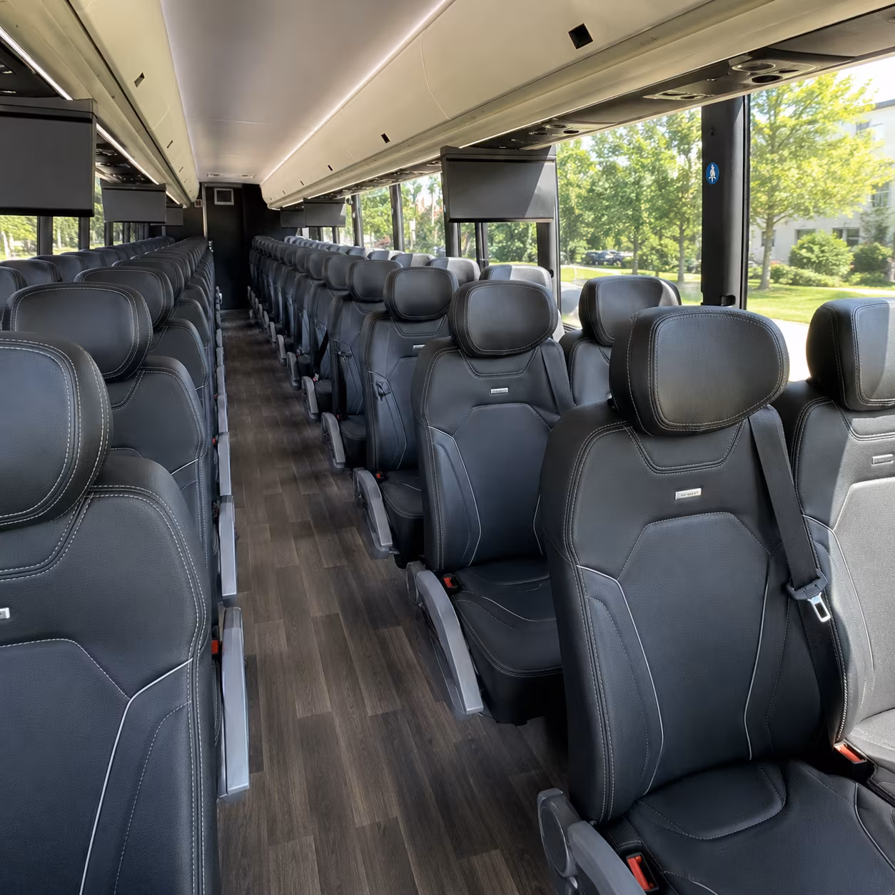 charter buses to grand river valley wineries from lorain