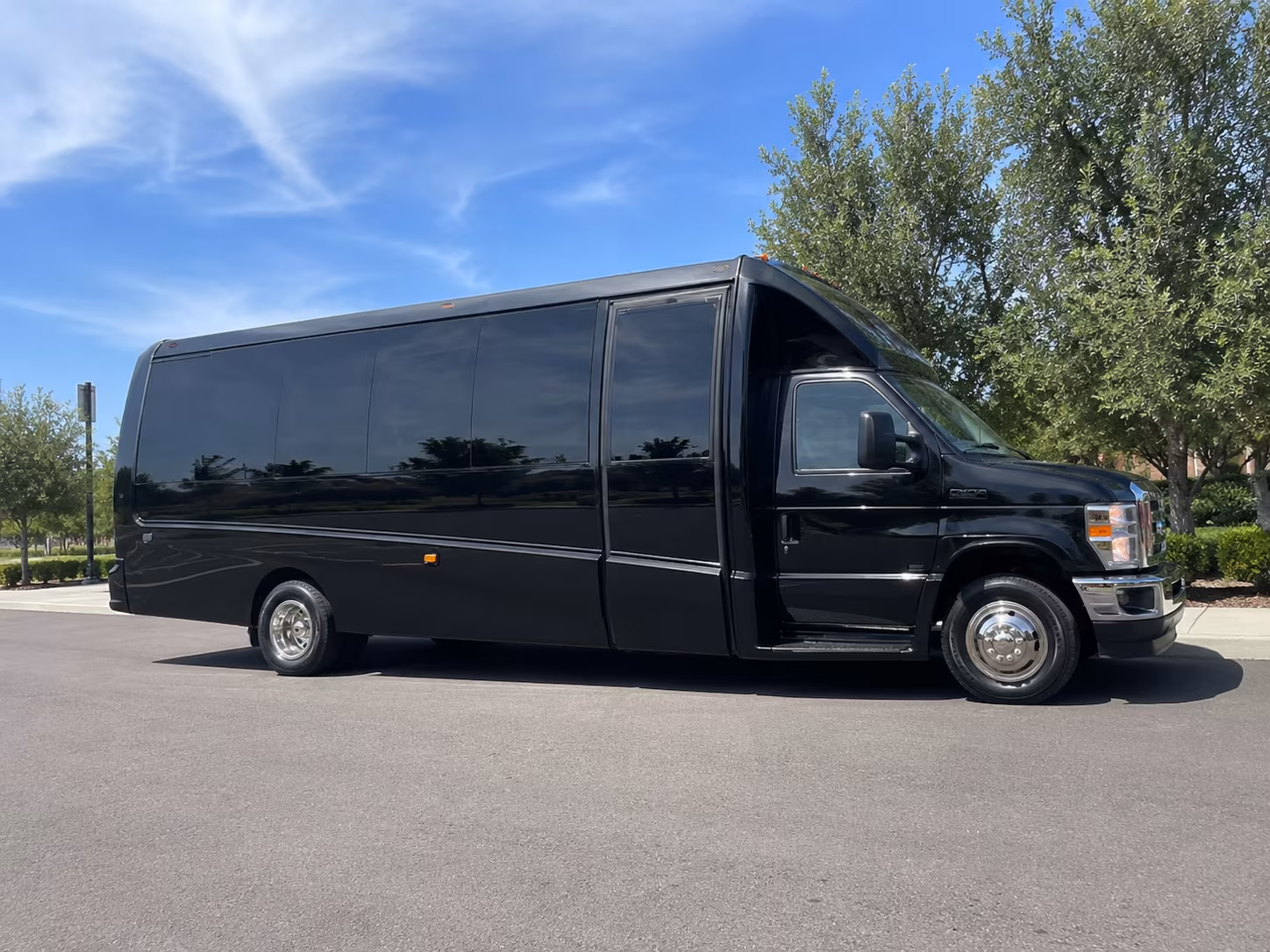 charter buses to rocket arena shows and concerts