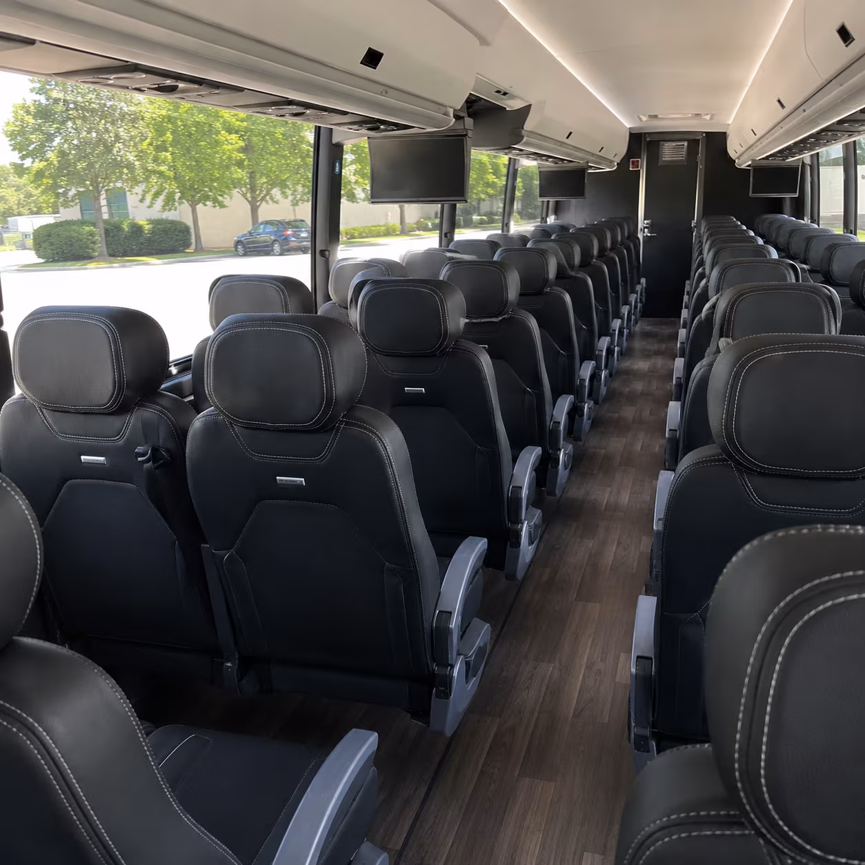 long distance bus transportation for lorain sports groups and fan travel