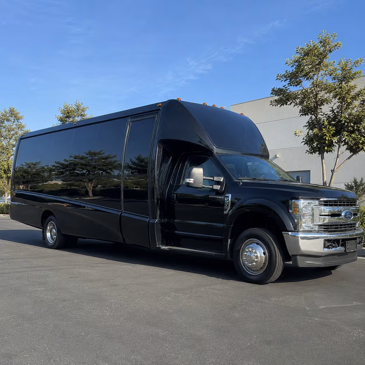 lorain anniversary party bus rental