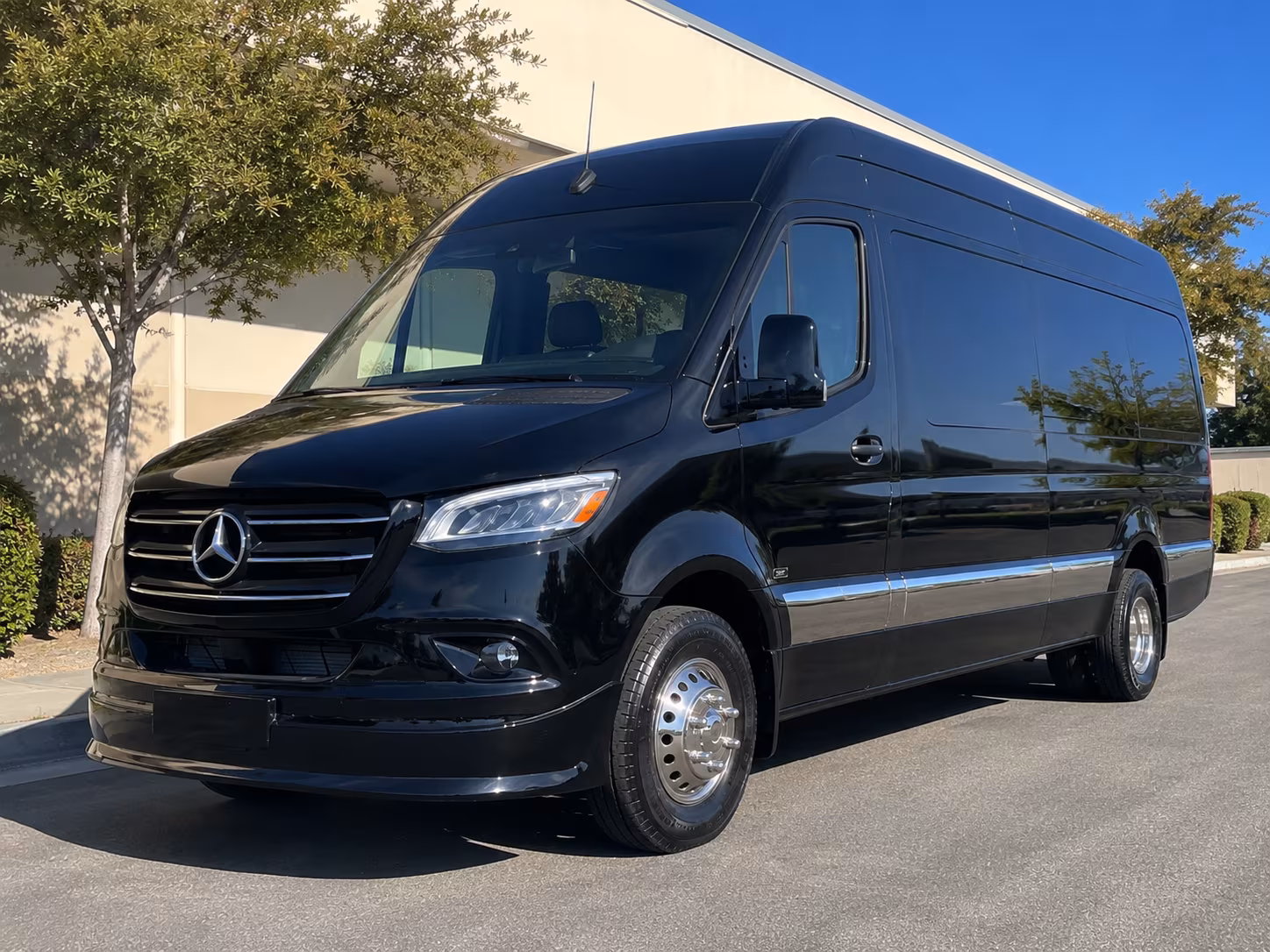 lorain sprinter limousine