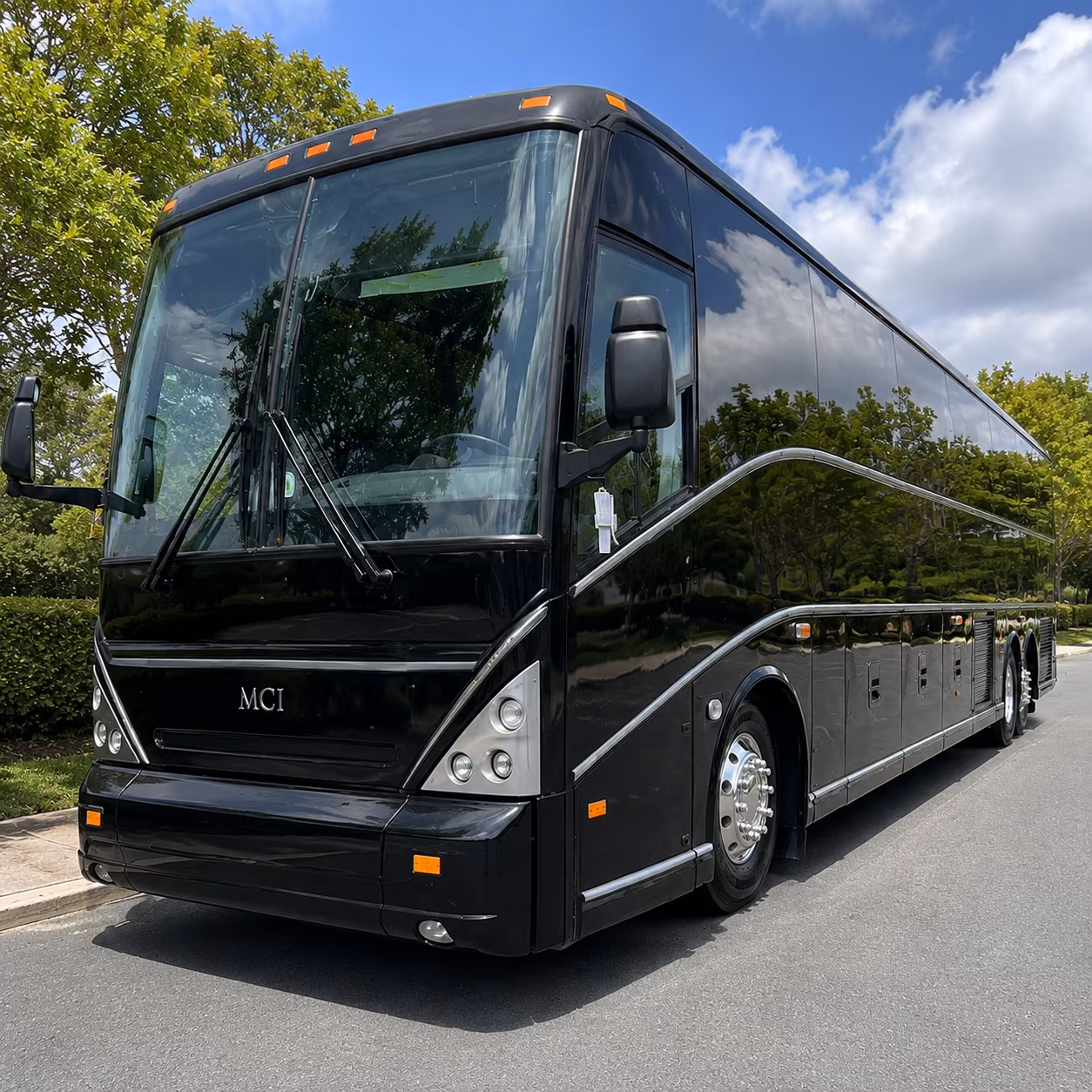 military shuttle buses for naval station great lakes and surrounding installations