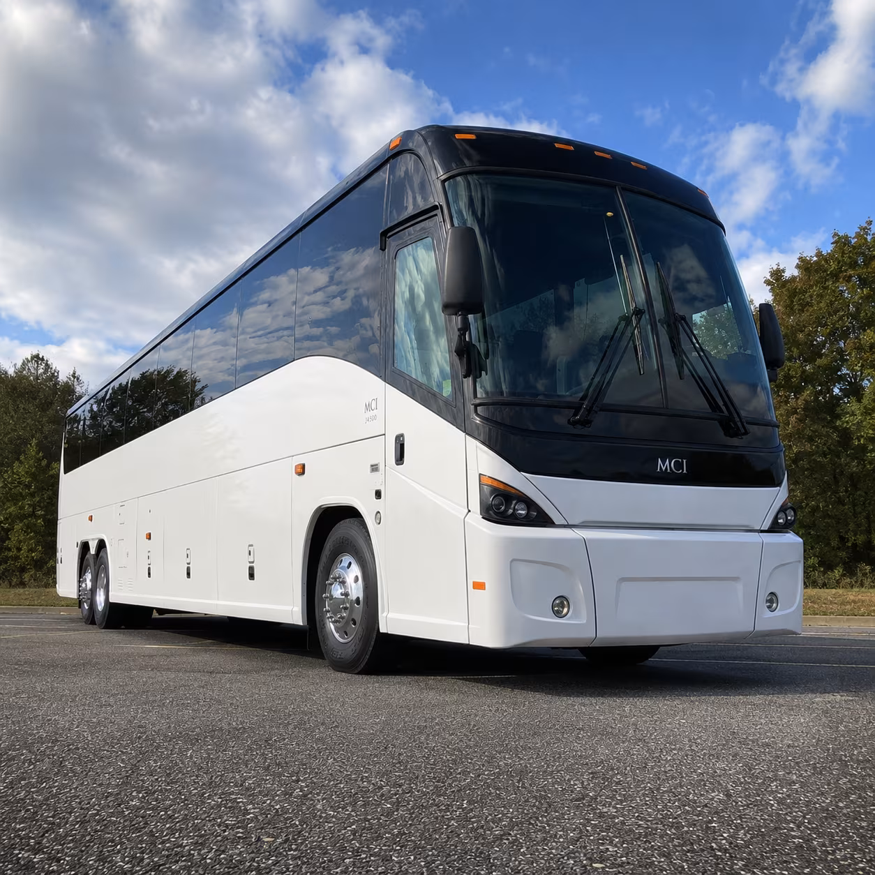 shuttle buses between lorain and burke lakefront airport bkl