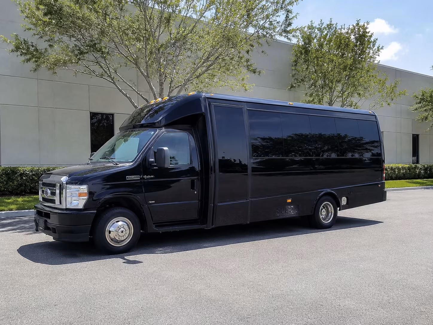 shuttle buses to jacobs pavilion and small venue shows along the cuyahoga